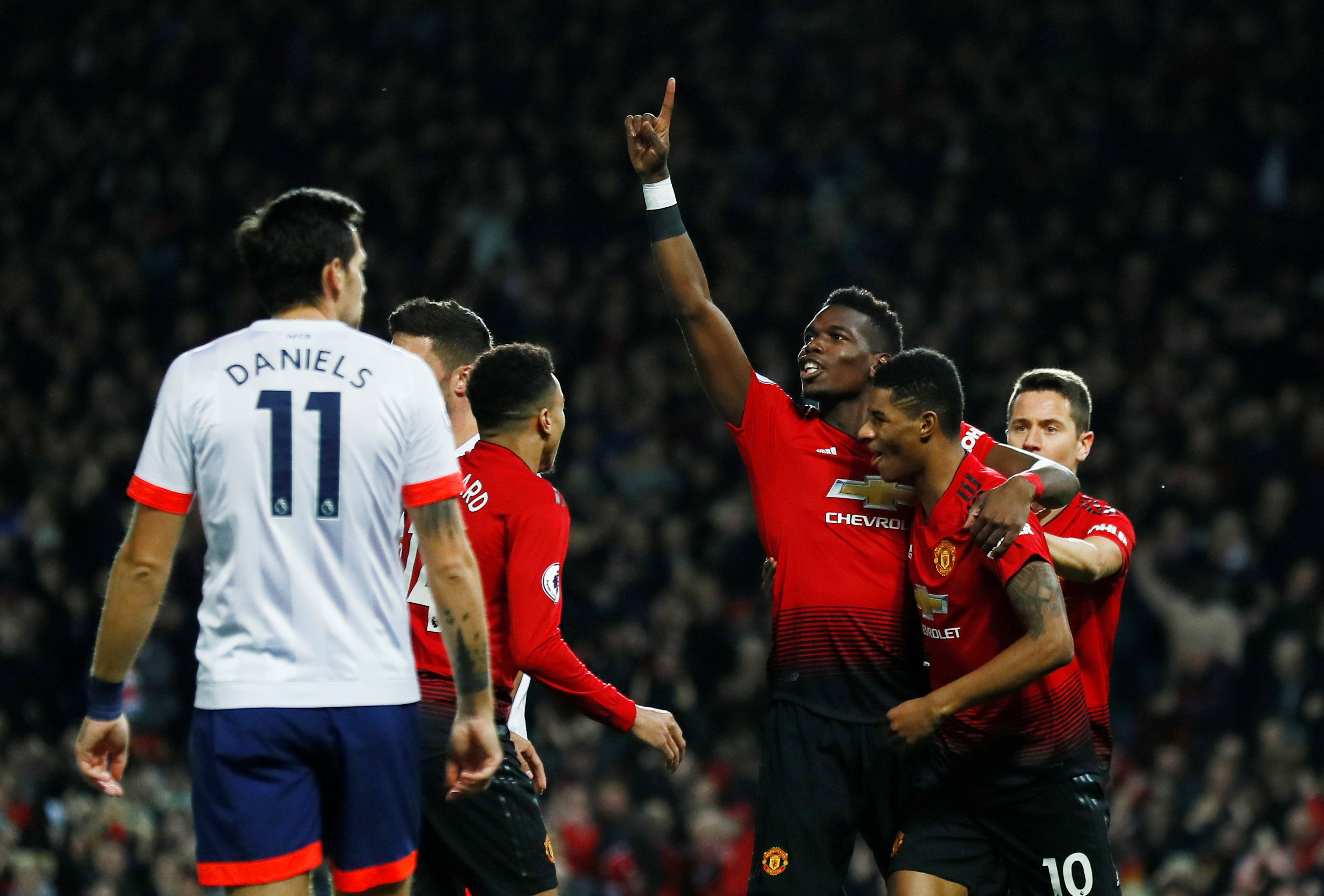 持了高水平 持了高水平