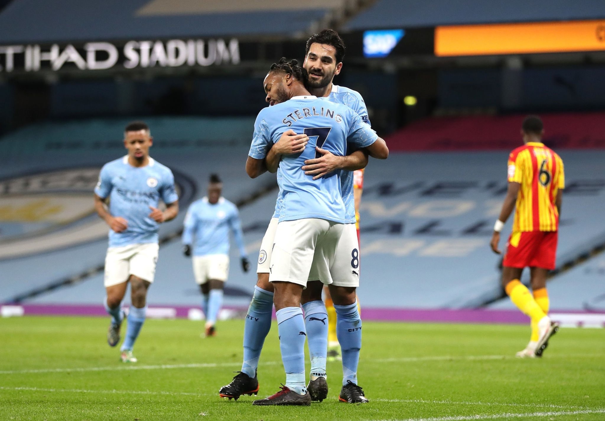 展现实力与 展现实力与